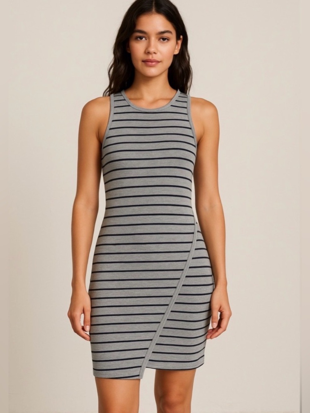 Feathers Gray Asymmetrical Striped Dress size:S     (G5)”✨